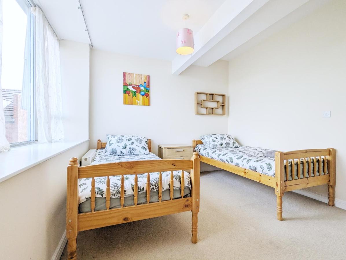 Guest Rooms Near City Centre & Dock Free Parking Liverpool Exterior photo