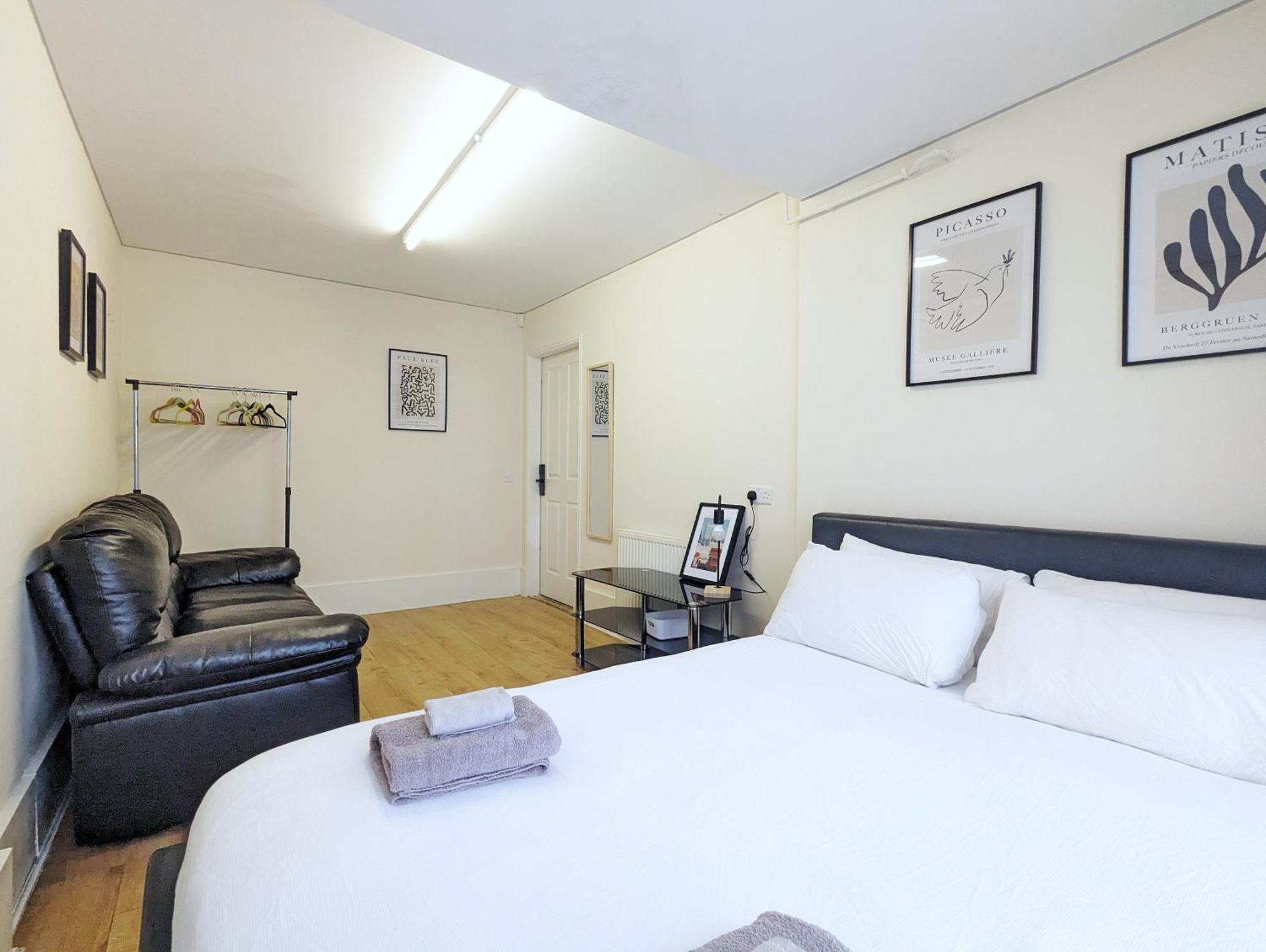 Guest Rooms Near City Centre & Dock Free Parking Liverpool Exterior photo